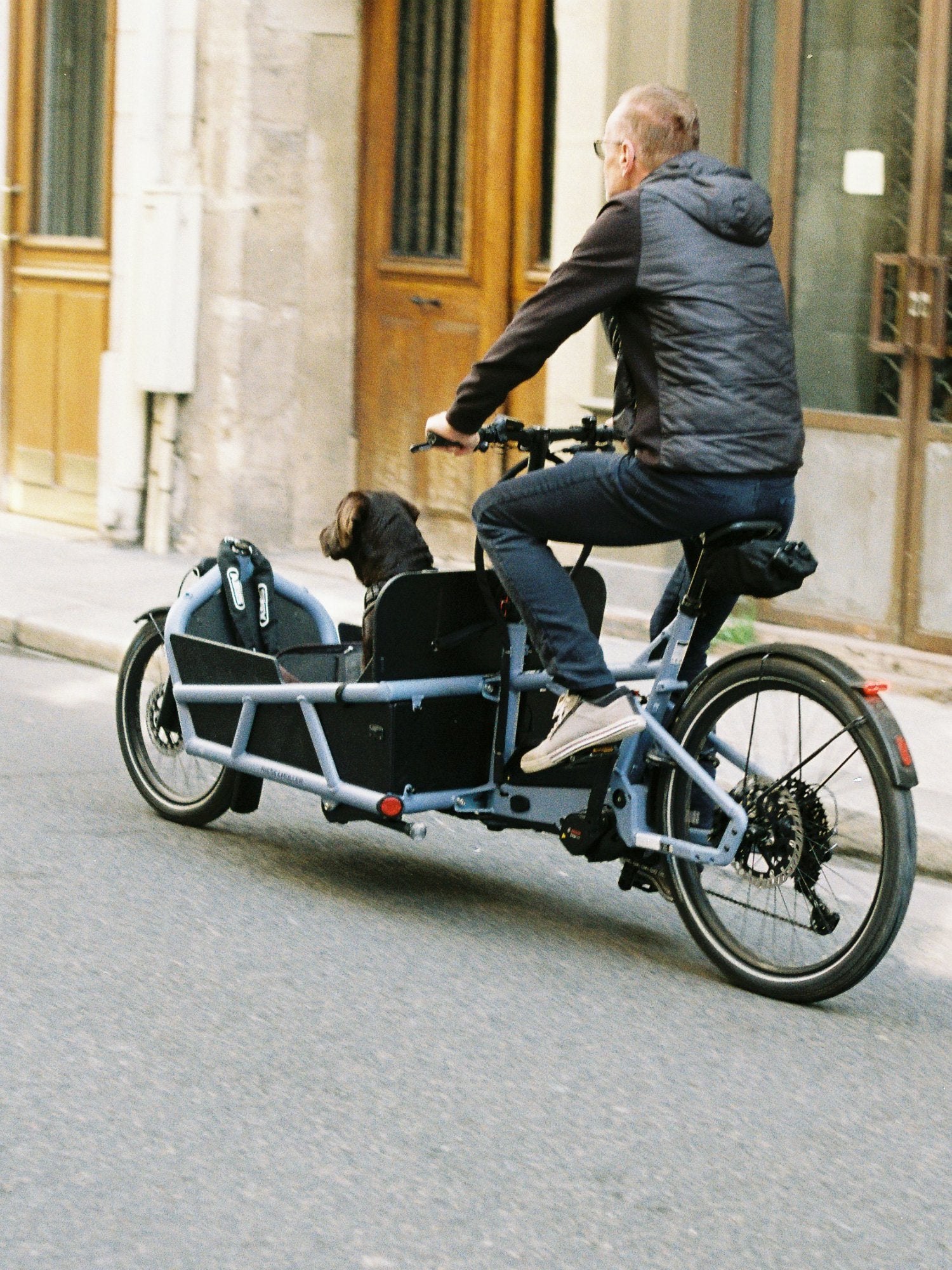 CARGO E-BIKES